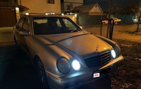 Mercedes-Benz E-Класс, 2002 год, 550 000 рублей, 2 фотография