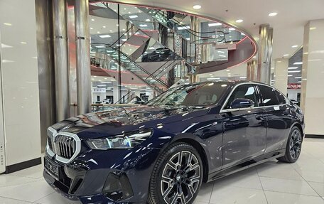 BMW 5 серия, 2023 год, 9 990 000 рублей, 3 фотография