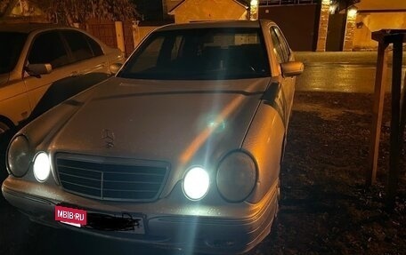 Mercedes-Benz E-Класс, 2002 год, 550 000 рублей, 3 фотография