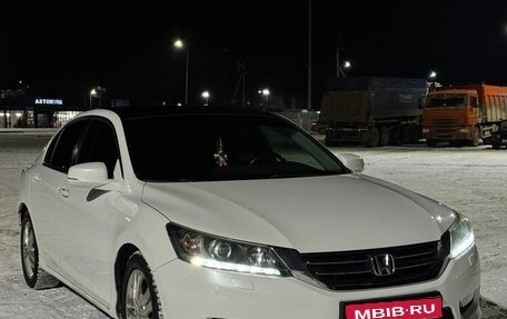 Honda Accord IX рестайлинг, 2013 год, 1 700 000 рублей, 1 фотография