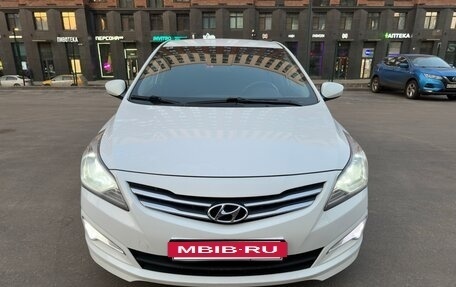 Hyundai Solaris II рестайлинг, 2014 год, 935 000 рублей, 2 фотография