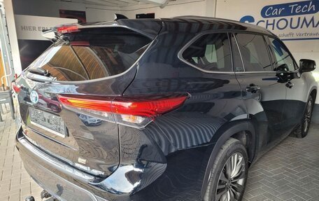 Toyota Highlander, 2022 год, 5 054 000 рублей, 6 фотография