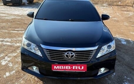 Toyota Camry, 2012 год, 1 570 000 рублей, 2 фотография