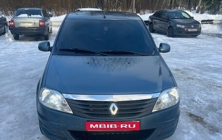 Renault Logan I, 2013 год, 655 000 рублей, 2 фотография