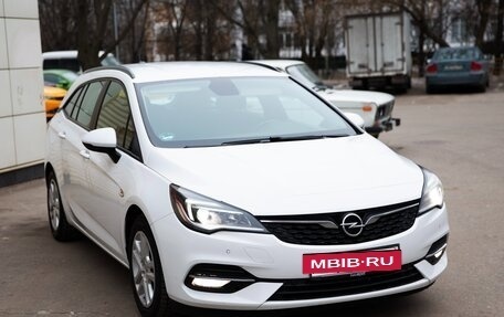 Opel Astra K, 2019 год, 1 750 000 рублей, 3 фотография