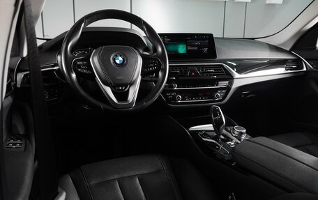 BMW 5 серия, 2020 год, 4 200 000 рублей, 6 фотография