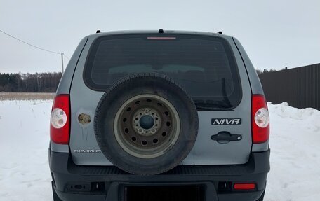 Chevrolet Niva I рестайлинг, 2011 год, 500 000 рублей, 5 фотография