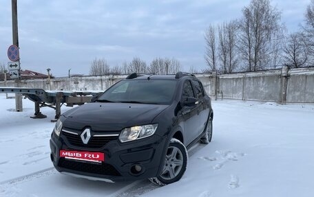 Renault Sandero II рестайлинг, 2015 год, 1 110 000 рублей, 2 фотография