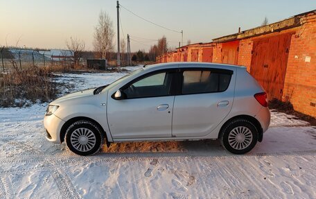 Renault Sandero II рестайлинг, 2014 год, 849 000 рублей, 5 фотография