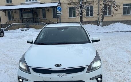 KIA Rio IV, 2018 год, 1 450 000 рублей, 5 фотография