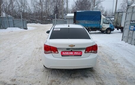 Chevrolet Cruze II, 2010 год, 555 000 рублей, 2 фотография