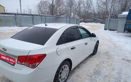 Chevrolet Cruze II, 2010 год, 555 000 рублей, 7 фотография