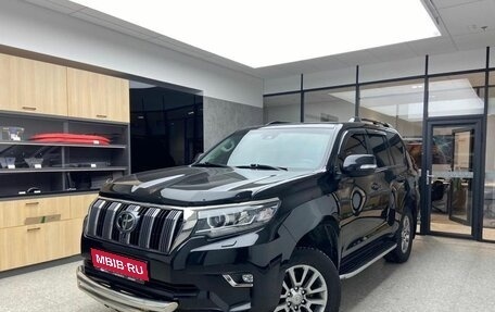 Toyota Land Cruiser Prado 150 рестайлинг 2, 2018 год, 5 360 000 рублей, 1 фотография