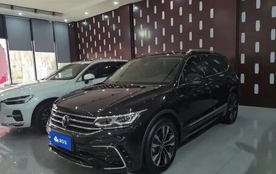 Volkswagen Tiguan II, 2023 год, 3 598 000 рублей, 1 фотография