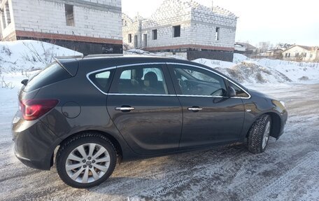 Opel Astra J, 2013 год, 890 000 рублей, 9 фотография