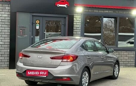 Hyundai Elantra VI рестайлинг, 2019 год, 1 780 000 рублей, 6 фотография