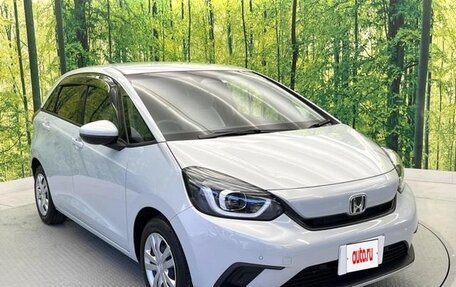 Honda Fit, 2020 год, 999 000 рублей, 2 фотография