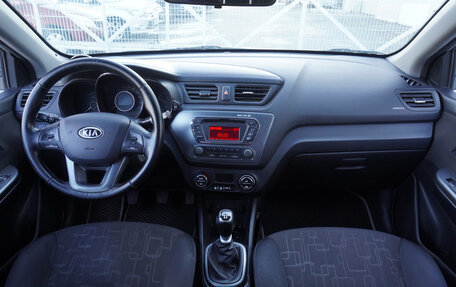 KIA Rio III рестайлинг, 2012 год, 862 000 рублей, 11 фотография