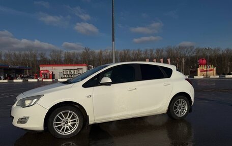 Opel Astra J, 2011 год, 550 000 рублей, 3 фотография