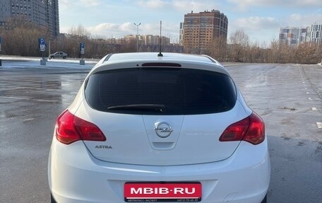 Opel Astra J, 2011 год, 550 000 рублей, 8 фотография