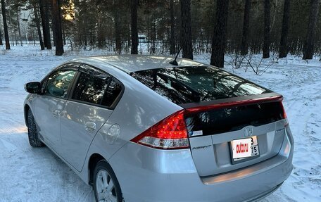 Honda Insight II рестайлинг, 2009 год, 1 050 000 рублей, 3 фотография