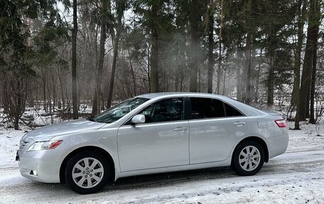 Toyota Camry, 2007 год, 1 350 000 рублей, 5 фотография