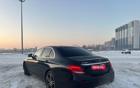 Mercedes-Benz E-Класс, 2016 год, 3 150 000 рублей, 4 фотография