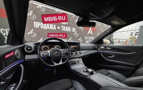 Mercedes-Benz E-Класс, 2019 год, 3 540 000 рублей, 15 фотография