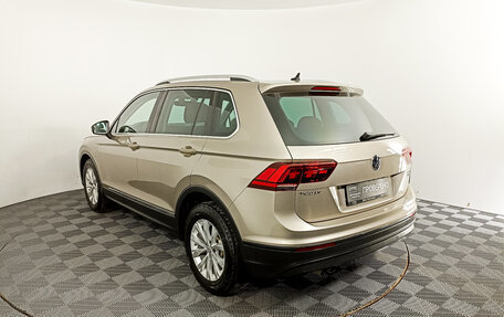 Volkswagen Tiguan II, 2017 год, 2 679 000 рублей, 11 фотография