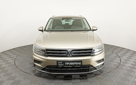 Volkswagen Tiguan II, 2017 год, 2 679 000 рублей, 6 фотография