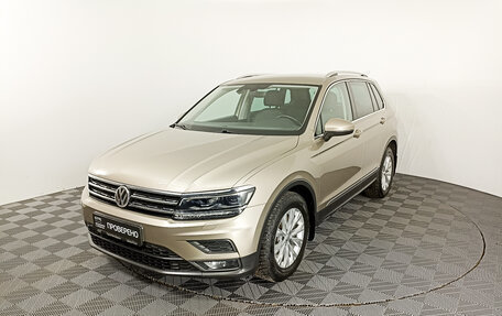 Volkswagen Tiguan II, 2017 год, 2 679 000 рублей, 5 фотография