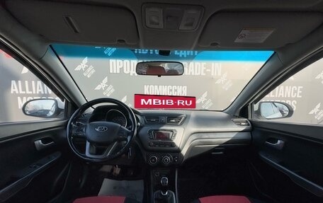 KIA Rio III рестайлинг, 2013 год, 735 000 рублей, 12 фотография