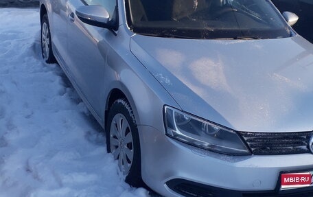 Volkswagen Jetta VI, 2013 год, 1 100 000 рублей, 1 фотография