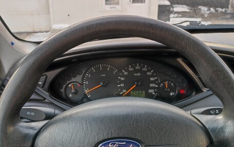 Ford Focus IV, 2003 год, 330 000 рублей, 13 фотография