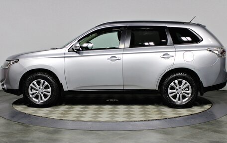 Mitsubishi Outlander III рестайлинг 3, 2013 год, 1 647 000 рублей, 8 фотография