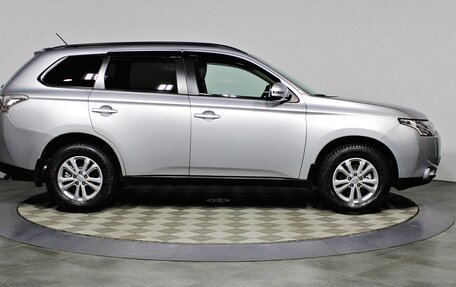 Mitsubishi Outlander III рестайлинг 3, 2013 год, 1 647 000 рублей, 3 фотография