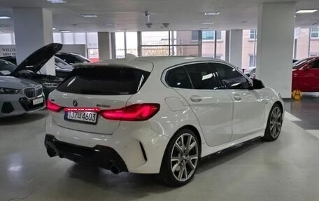 BMW 1 серия, 2022 год, 3 150 000 рублей, 2 фотография