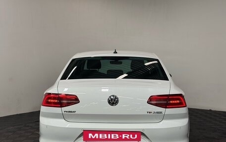 Volkswagen Passat B8 рестайлинг, 2017 год, 2 319 000 рублей, 8 фотография