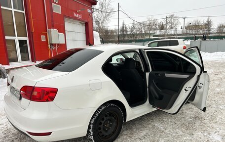 Volkswagen Jetta VI, 2012 год, 1 180 000 рублей, 3 фотография