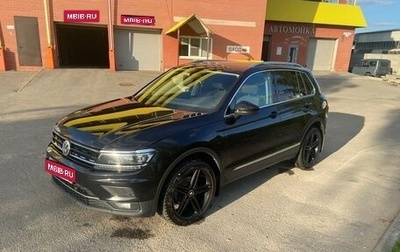 Volkswagen Tiguan II, 2018 год, 2 500 000 рублей, 1 фотография