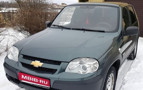 Chevrolet Niva I рестайлинг, 2012 год, 770 000 рублей, 1 фотография