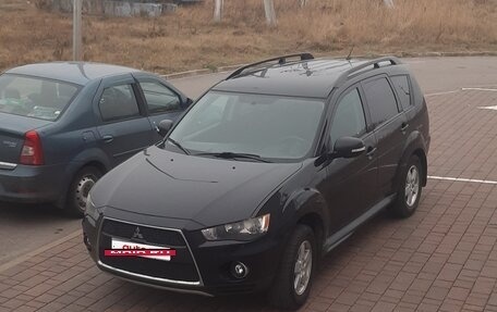 Mitsubishi Outlander III рестайлинг 3, 2011 год, 1 185 000 рублей, 4 фотография