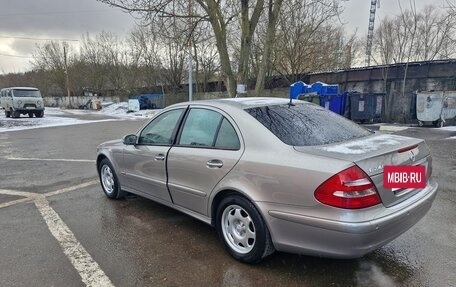 Mercedes-Benz E-Класс, 2004 год, 930 000 рублей, 4 фотография