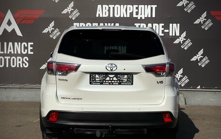 Toyota Highlander III, 2014 год, 3 170 000 рублей, 6 фотография