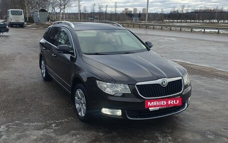 Skoda Superb III рестайлинг, 2012 год, 1 700 000 рублей, 2 фотография