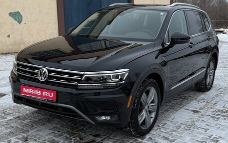 Volkswagen Tiguan II, 2018 год, 3 400 000 рублей, 1 фотография