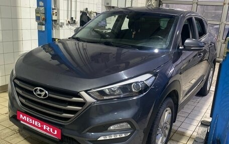 Hyundai Tucson III, 2017 год, 2 097 000 рублей, 2 фотография