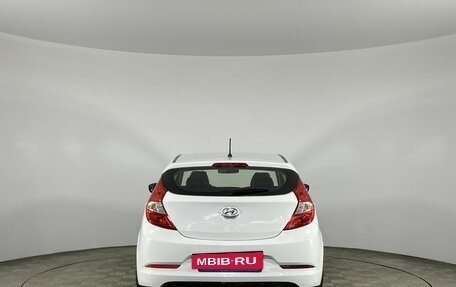 Hyundai Solaris II рестайлинг, 2015 год, 780 000 рублей, 7 фотография