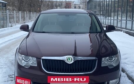 Skoda Superb III рестайлинг, 2009 год, 1 120 000 рублей, 2 фотография