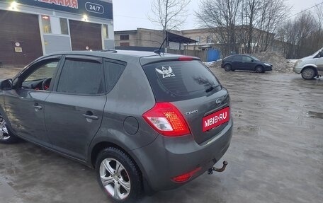 KIA cee'd I рестайлинг, 2010 год, 679 000 рублей, 7 фотография